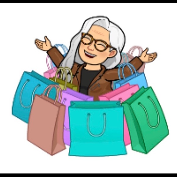 VANESSA who lives BY the zoo ... not IN the zoo - Picture 4 of 4